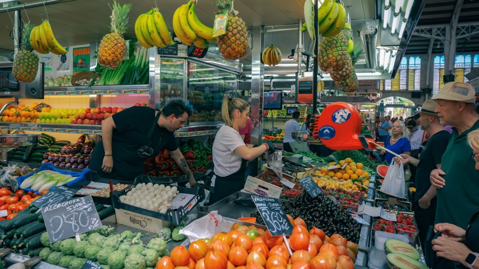 Understanding Sustainable Weight Change Versus Crash Diets in Plain Terms